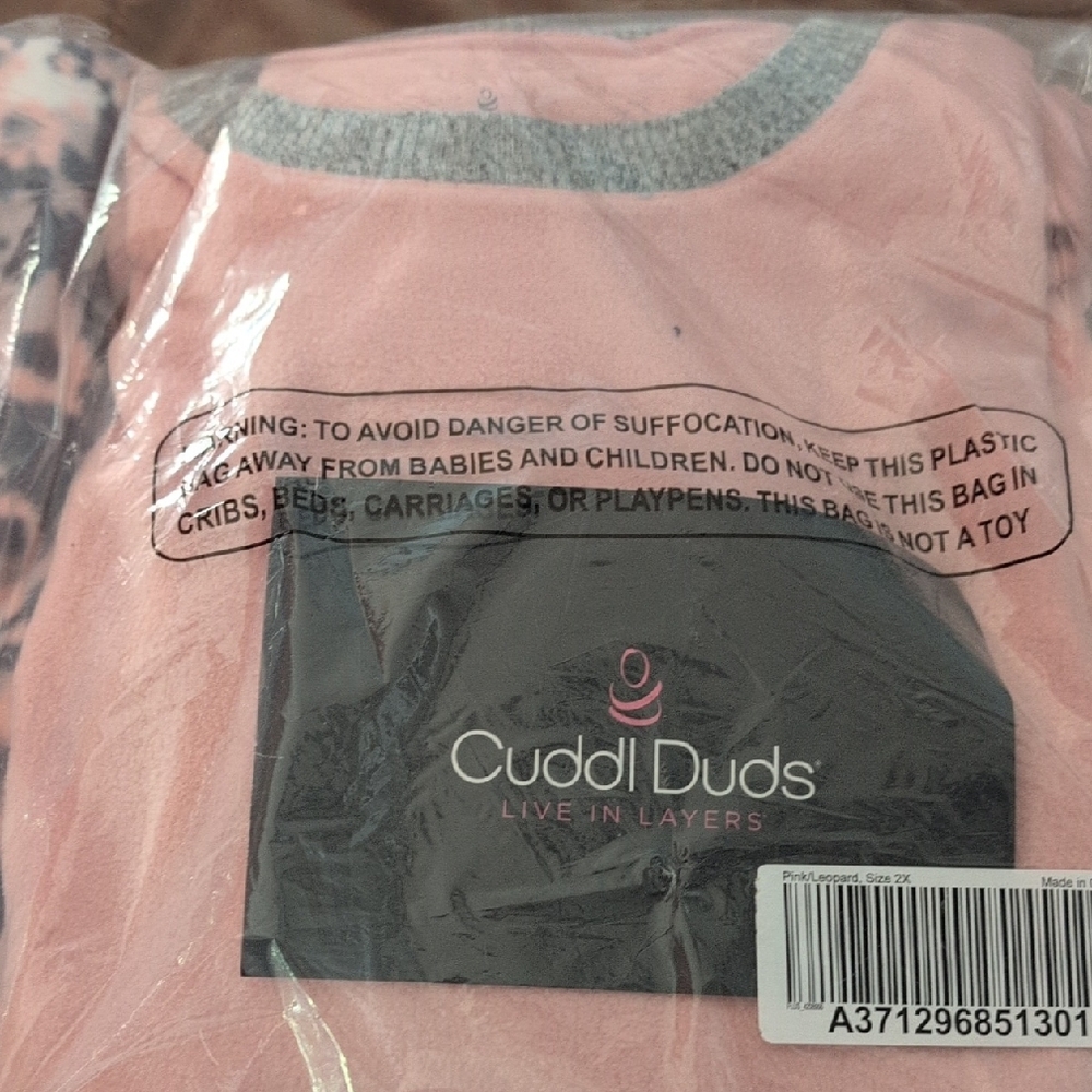 Cuddl Duds Soft Pink and Gray Top